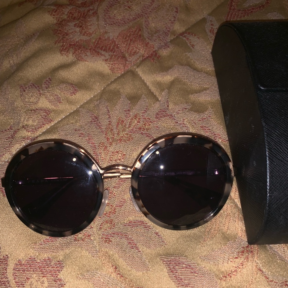 PRADA SUNGLASSES ❤️😍💖